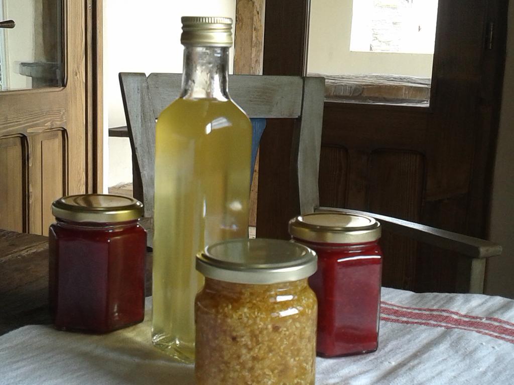 Convivium Transilvania Crit Εξωτερικό φωτογραφία